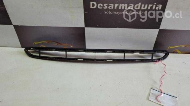 Rejilla inferior Yaris 2018 a 2020 2.1