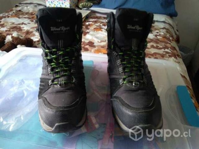 Lindos bototos negros de hombre impermeable