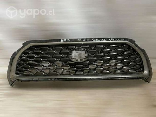 Mascara Toyota Corolla cross