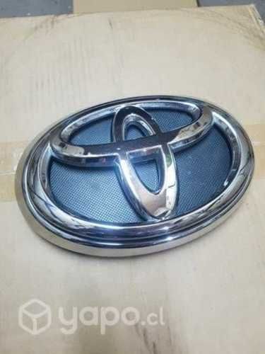 Logo toyota exelente estado
