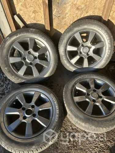 Llantas Nissan tida con neumáticos 185/65/15