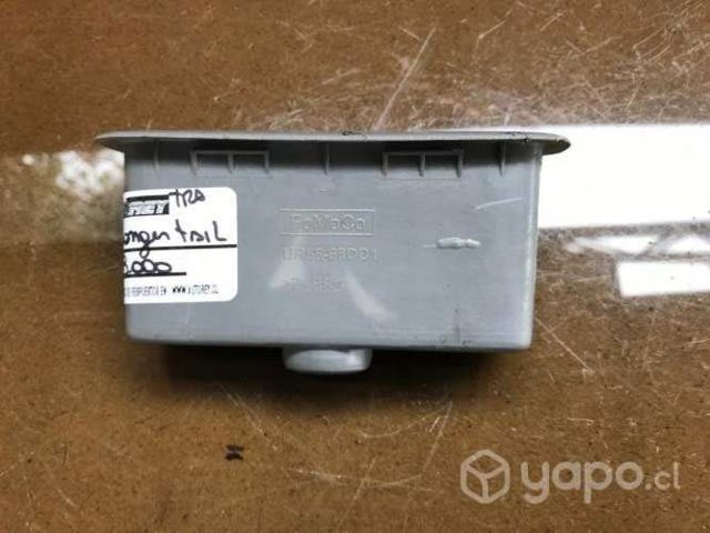 Moldura tapiz puerta Ford Ranger Tailandesa 2.5