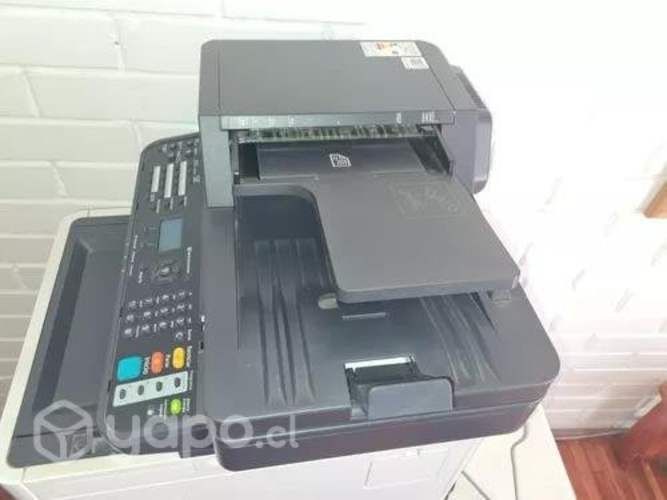 Impresora Multifuncional Láser Color Kyocera M6030
