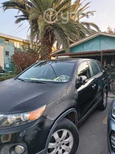 Kia Sorento 2.4 bencinera color negro