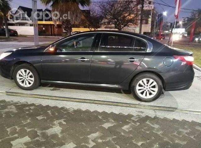 Renault latitude dynamique 2.0 2014