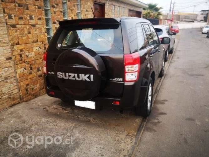 Suzuki grand nomade 2015