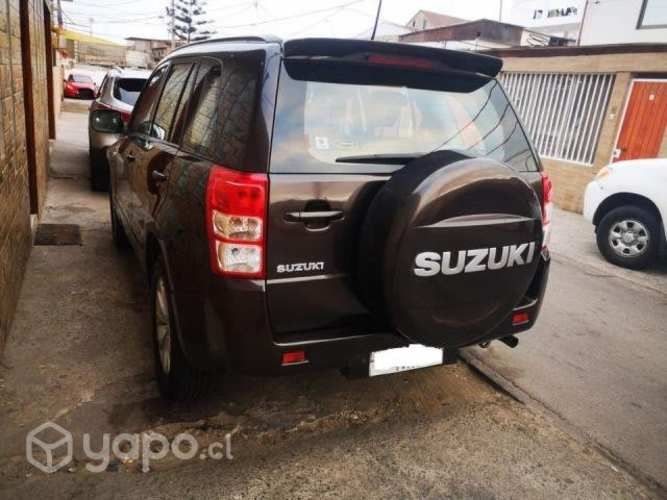 Suzuki grand nomade 2015