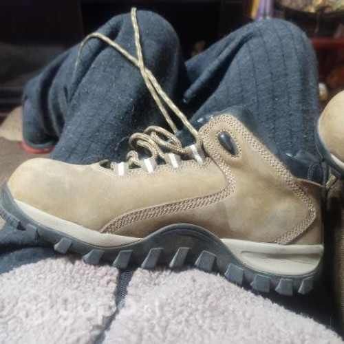 Zapatos de seguridad nro 38, segunda mano