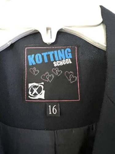 Blazer Escolar Marca Kotting Talla 14/16 años Azul