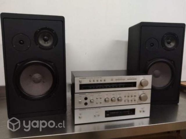 Equipo Telefunken con parlantes Visonik