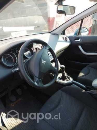 PEUGEOT 308 2011 impecable sólo 94.000km