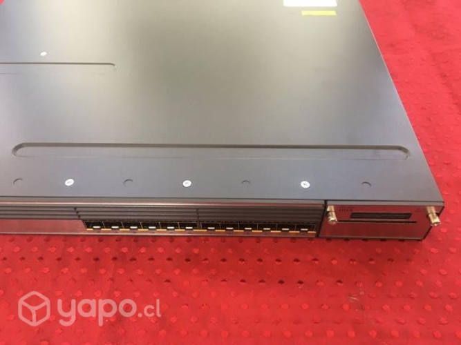 Switch Cisco Catalyst 3750X-12S-S y uno de 24S-S