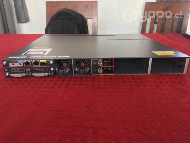 Switch Cisco Catalyst 3750X-12S-S y uno de 24S-S
