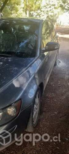 Se vende o se permuta volvo