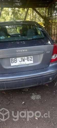 Se vende o se permuta volvo