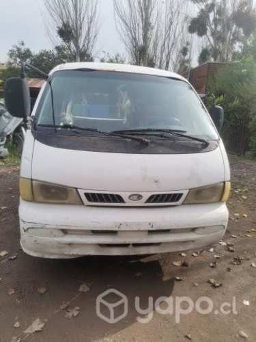 Kia Besta 2.7