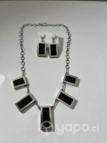 Set collar y aros de plata diseño en teatina