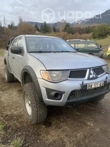Se vende mitsubishi katana