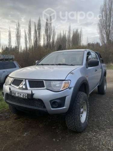 Se vende mitsubishi katana