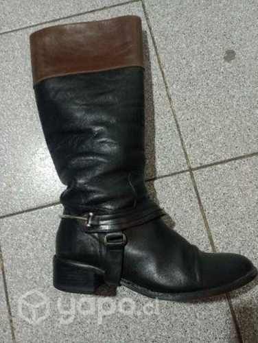 Lindas bota de cuero
