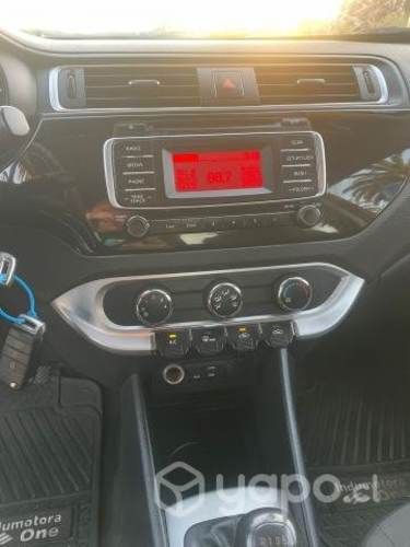 Kia Motors Rio 4 EX MT