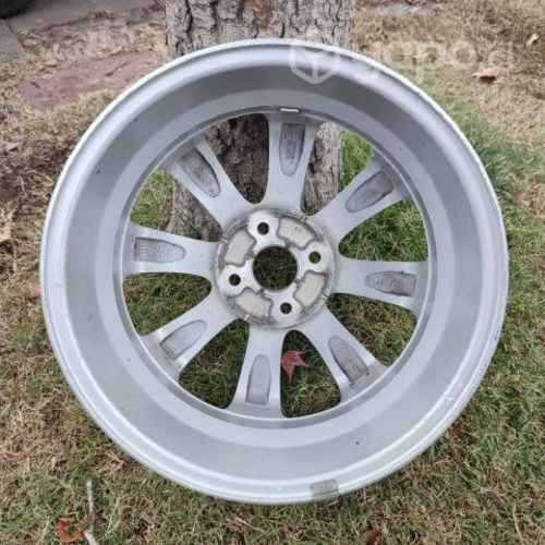 Llanta Huyndai Accent aro 16