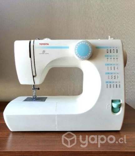 Maquina de Coser Toyota japonesa impecable