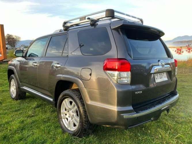 Toyota 4runner 2010 limited