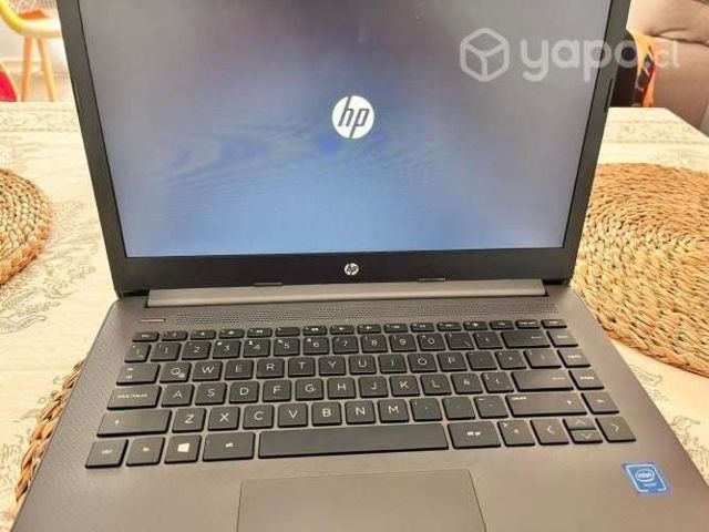 Notebook hp , casi nada de uso