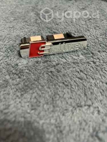 Logo parrilla auto Audi S line