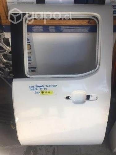 Puerta trasera izquierda Ford Ranger 2007-2012