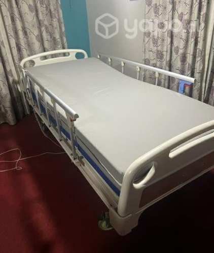Cama Clínica Eléctrica + Colchón