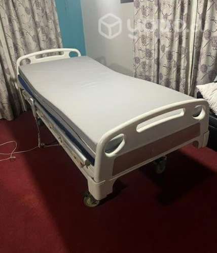 Cama Clínica Eléctrica + Colchón