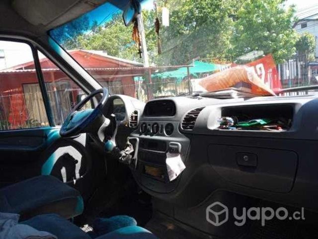 Mercedes Benz Sprinter 2005