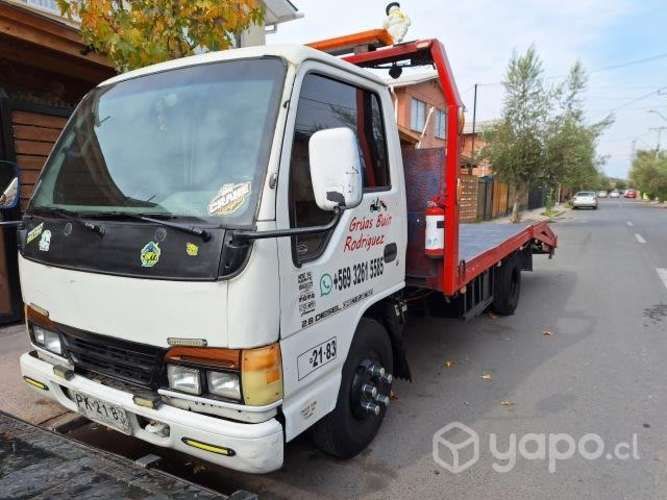 Isuzu Nkr grua
