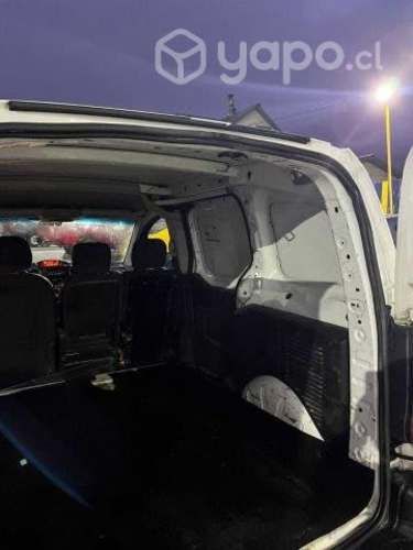 Peugeot partner 2012