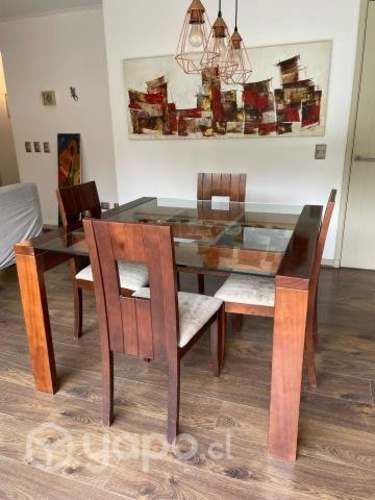 Juego comedor y sillas buen estado