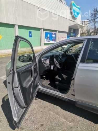 RAV4 LE 2.0 AUT 4x2 año 2019