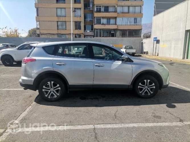 RAV4 LE 2.0 AUT 4x2 año 2019