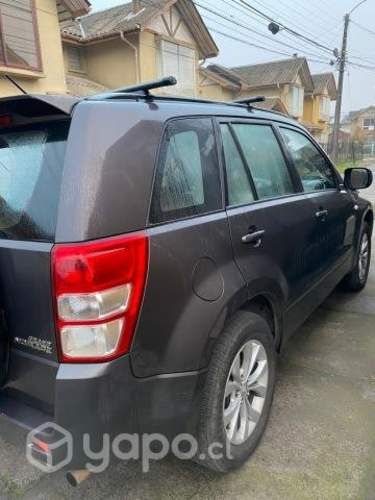 Suzuki grand nomade 2013