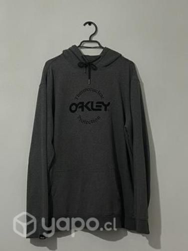 Poleron Oakley XL