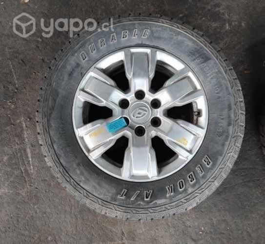 Llanta Aluminio Detalle Con Neumático 245 65 R17