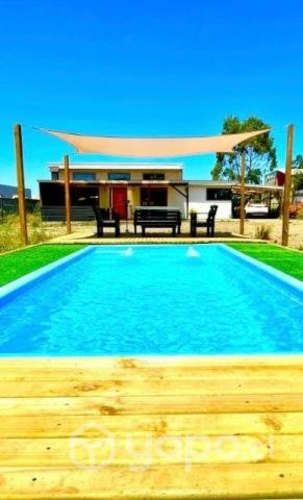 Vendo casa, con patio y piscina en Coliumo Tomé