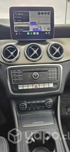 Mercedes Benz GLA200 2019