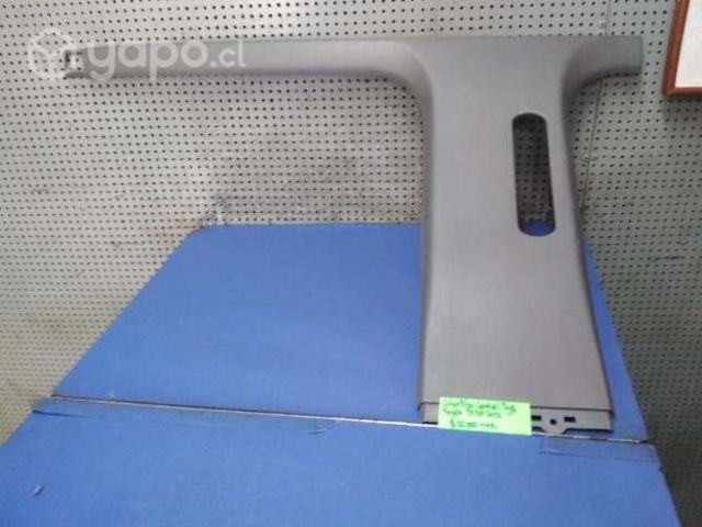 Tapiz cubre pilar central sup izq Ranger 2.5 diese
