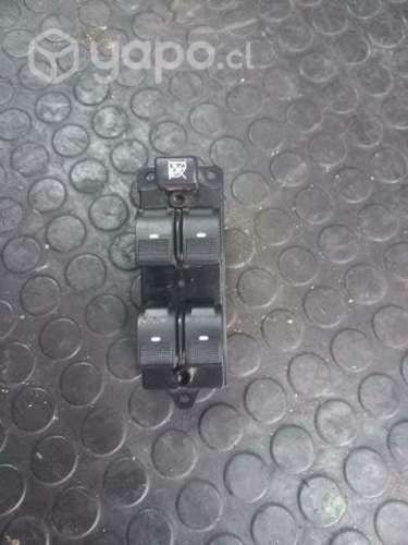 Botonera chófer mazda bt50 2019 de. desarme