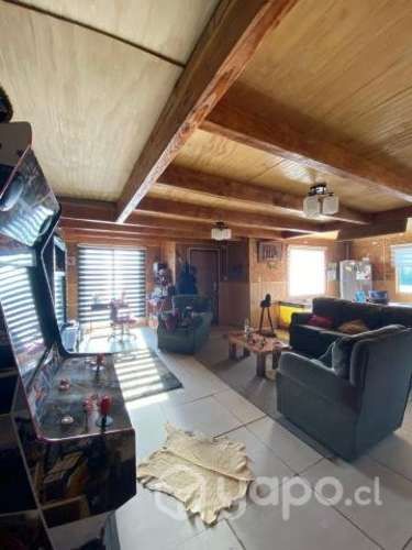 Parcela con casa recién construida