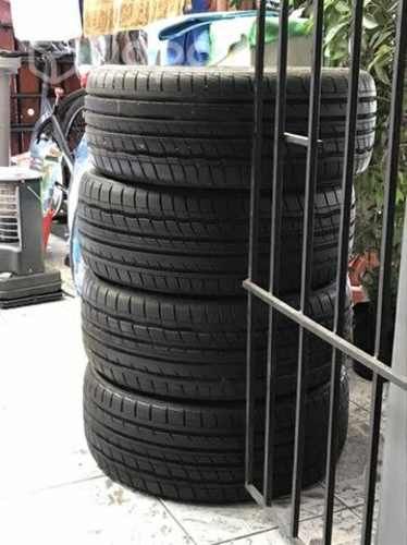 Neumáticos momo outrun 215/45R17 nuevos
