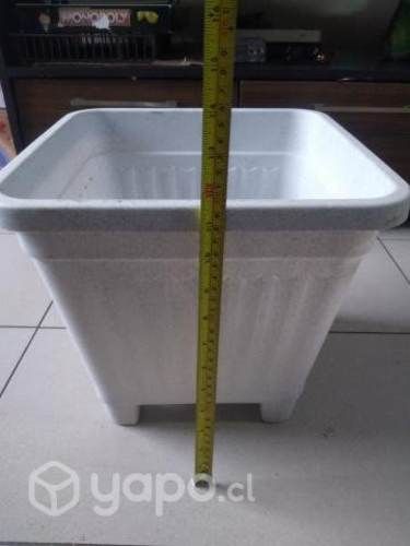 Macetero plástico grande