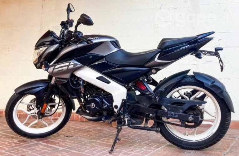 Bajaj pulsar ns 160, año 2021